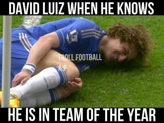 "David Luiz quando ele soube que estava na seleção do ano'"