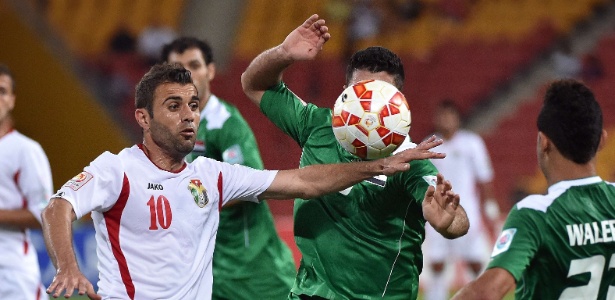 Ahmad Hayel, jogador da Jordânia, passou mal durante exame antidoping - AFP PHOTO / Saeed KHAN
