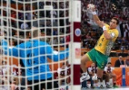 Brasil perde estreia do Mundial para o Qatar e legião de naturalizados - REUTERS/Mohammed Dabbous