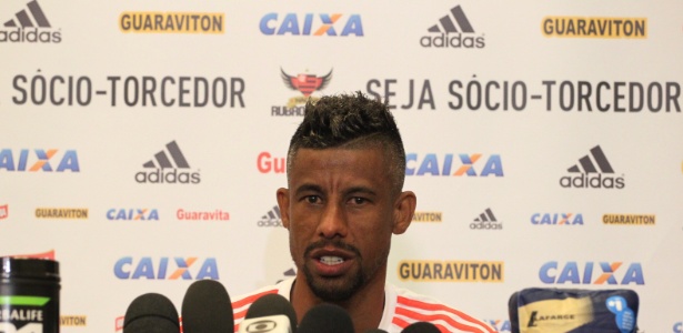 O lateral Léo Moura vive os últimos momentos com a camisa do Flamengo - Gilvan de Souza/ Flamengo
