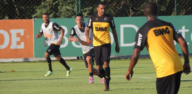 Serginho está reintegrado ao elenco do Atlético-MG e já treina na Cidade do Galo - Victor Martins/UOL