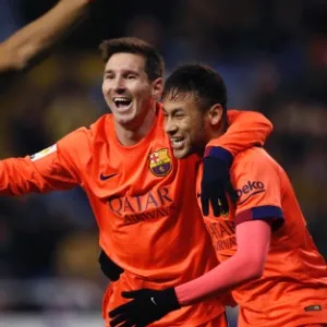 Messi comemora com Neymar o segundo gol do Barcelona contra o La Coruña - REUTERS/Miguel Vidal