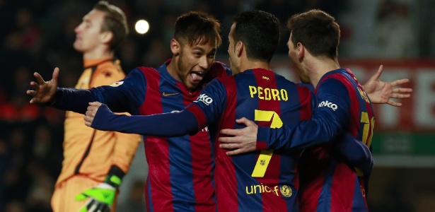 Neymar comemora gol pelo Barcelona contra o Elche pelo Campeonato Espanhol - José Jordan/AFP Photo
