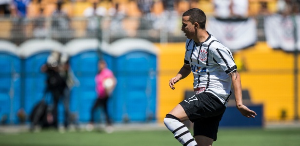 Gabriel Vasconcellos foi o artilheiro do Corinthians na Copa São Paulo de 2015 - Adriano Vizoni/Folhapress