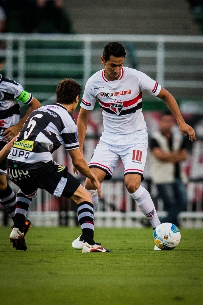 São Paulo enfrenta o XV de Piracicaba Futebol UOL Esporte