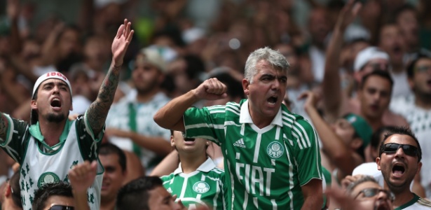 Torcida do Palmeiras faz festa no Allianz Parque antes do clássico contra o São Paulo - Danilo Verpa/Folhapress