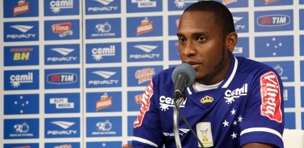 Willians destaca a sua primeira partida com a camisa do Cruzeiro  - Washington Alves/LightPress