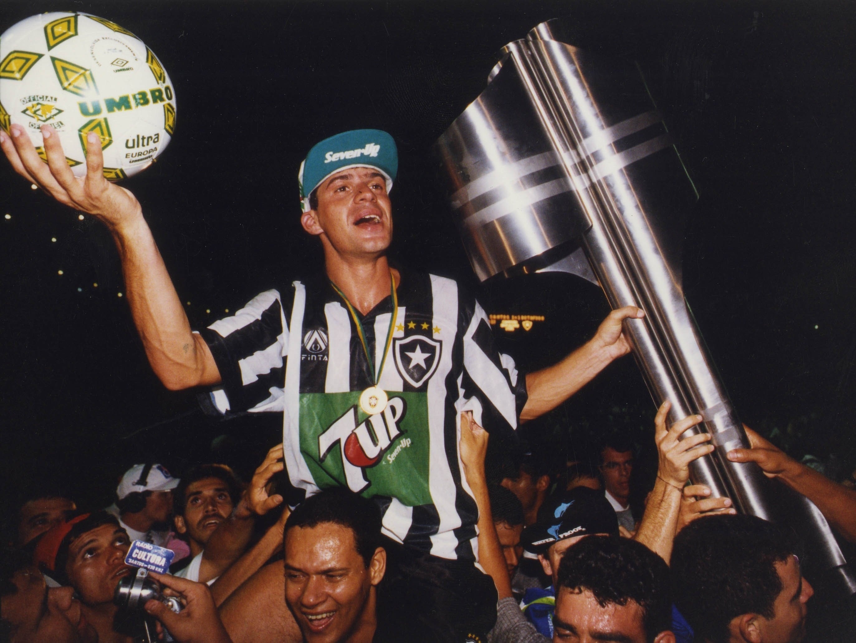 [Imagen: campeonato-brasileiro-1995-santos-1-x-1-...v2_4x3.jpg]