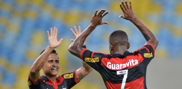 Everton e Marcelo Cirino são fundamentais no "ataque ideal" de Luxa no Flamengo - Pedro Martins/AGIF