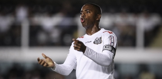 Robinho tem contrato de empréstimo com o Santos até o dia 30 de junho - Ricardo Nogueira/Folhapress