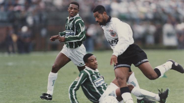 Amaral se escala em 11 ideal com que já jogou e põe técnico gringo