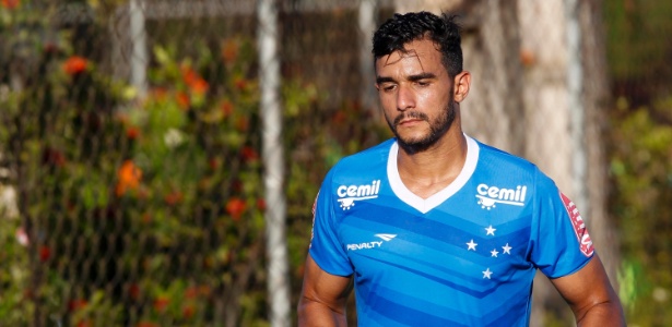 Henrique Dourado deixa o Cruzeiro após curta passagem pelo clube de Belo Horizonte - Washington Alves/Light Press