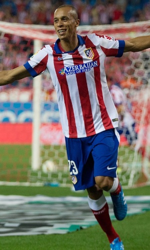 Miranda, zagueiro do Atlético de Madri, comemora gol marcado contra o Eibar, pelo Campeonato Espanhol