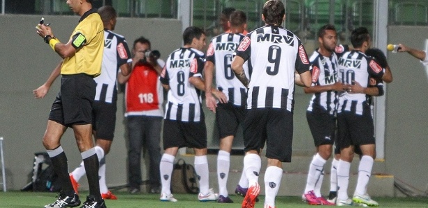 Jogadores do Atlético-MG comemoram gol de Dátolo, contra o Democrata-GV - Bruno Cantini/Clube Atlético Mineiro