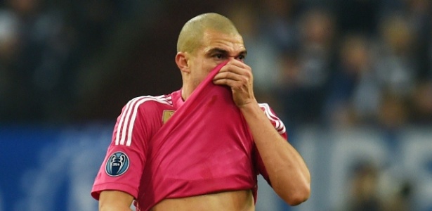 Pepe não deve continuar no clube espanhol após o término de seu contrato  - PATRIK STOLLARZ / AFP