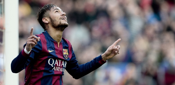 Segundo ranking da France Football, Neymar é o 3º jogador mais bem pago do mundo, atrás de Messi e CR7 - AFP PHOTO/ JOSEP LAGO