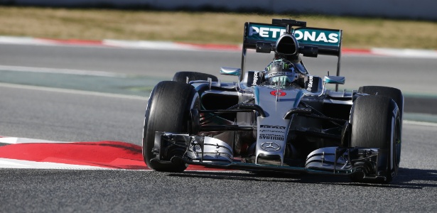 Nico Rosberg foi mais de 0s7 mais rápido que o rival mais próximo, Felipe Massa - James Gasperotti/ZUMAPRESS
