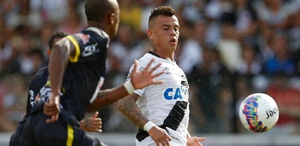 Bernardo teve atuação apagada no jogo entre Vasco e Bangu pelo Campeonato Carioca - Marcelo Sadio/vasco.com.br