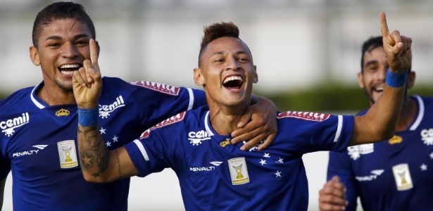 Contratado em 2014, Neílton marcou seu primeiro gol pelo Cruzeiro neste sábado - Washington Alves/LightPress