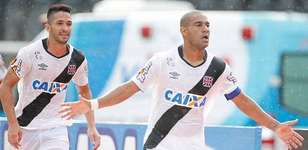 Rodrigo não poupou o rival durante a reapresentação do Vasco em São Januário - Marcelo Sadio/vasco.com.br