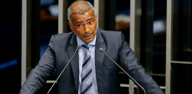 Romário chamou de "deboche" o novo fair play financeiro da CBF para o Campeonato Brasileiro - Pedro Ladeira/Folhapress
