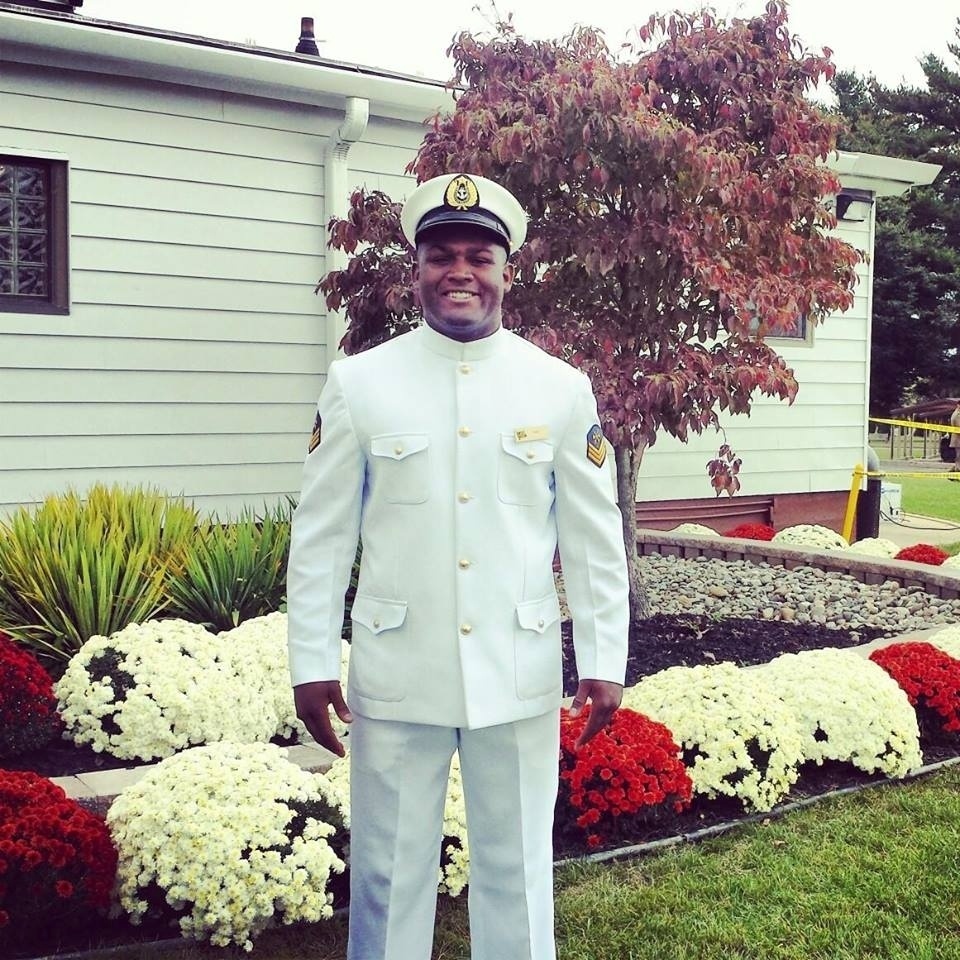 Como lutador, Davi entrou para a Marinha e é terceiro sargento, representando o país em competições militares - Arquivo Pessoal