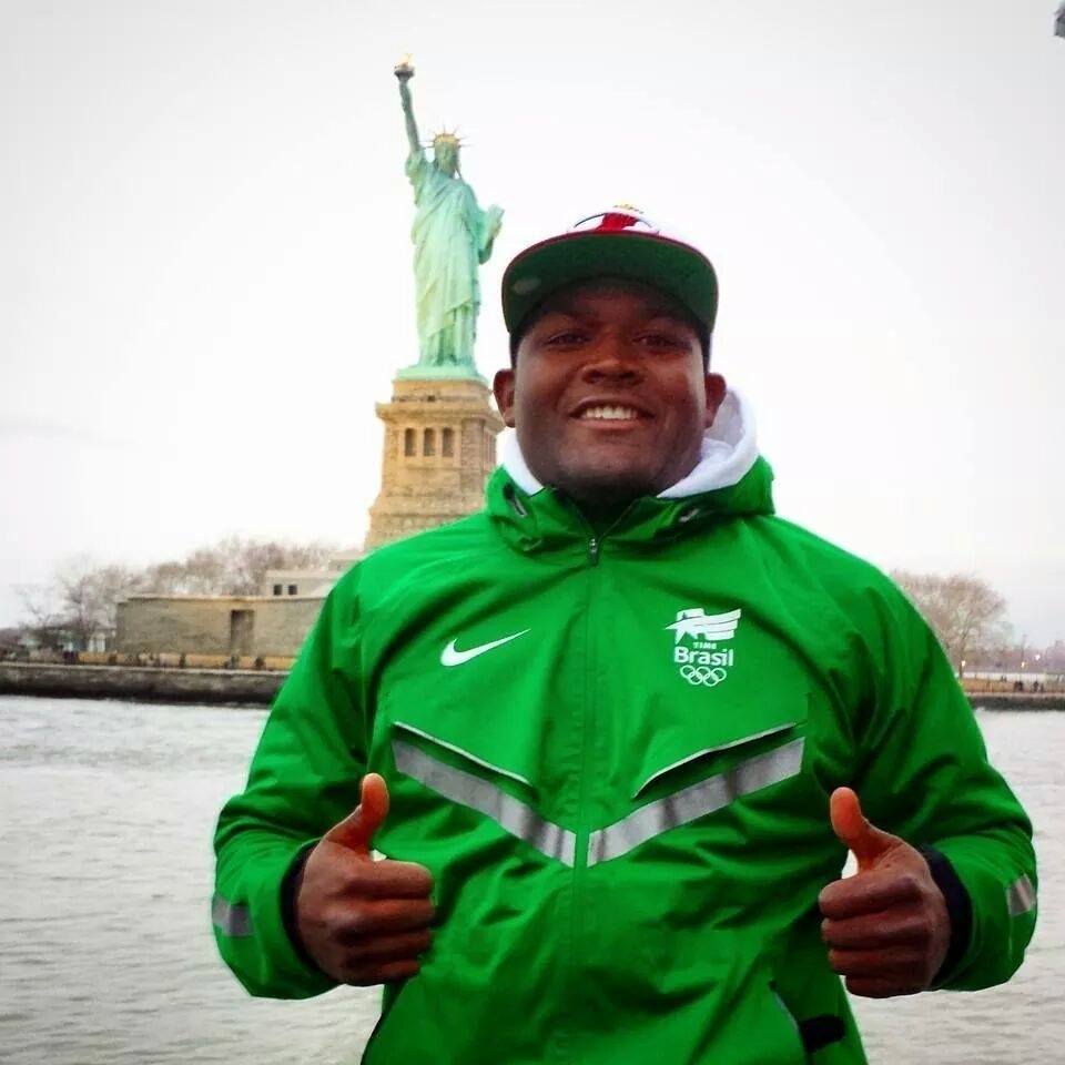 O brasileiro Davi Albino, de 29 anos, é uma das esperanças para a Olimpíada do Rio. Ele bateu na trave em 2012 e agora quer competir pelo ouro na luta olímpica em casa - Arquivo Pessoal