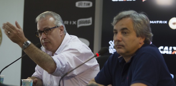 Janikian (à direita) foi escolhido por Roberto de Andrade para ser diretor de futebol - Daniel Augusto Jr/Agência Corinthians