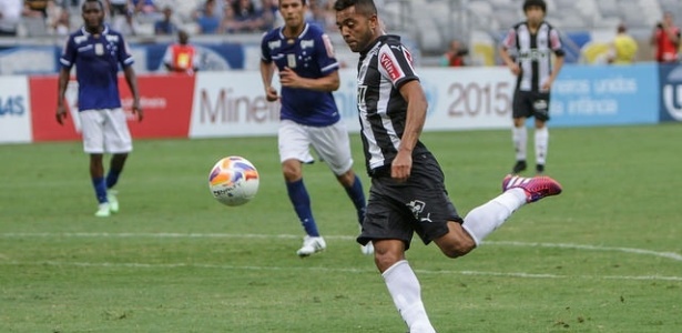 Rafael Carioca é um dos principais jogadores do Atlético-MG na temporada 2015 - Bruno Cantini/Atlético-MG