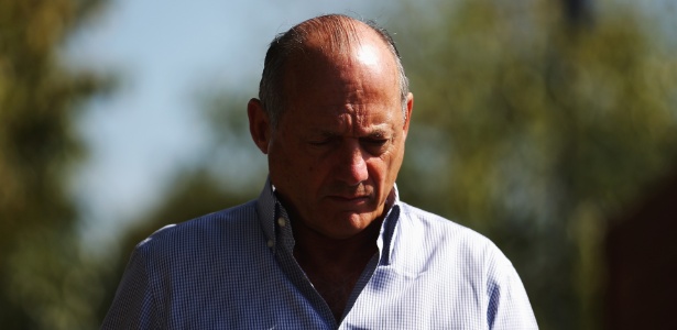 Ron Dennis deixará o comando da McLaren, equipe que dirige há 36 anos
