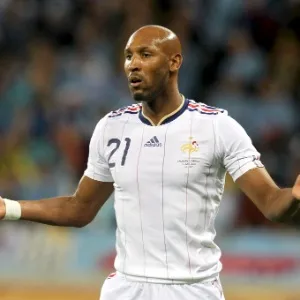 O atacante francês Anelka em jogo da Copa de 2010 - Oliver Weiken-19.jun.2010/EFE