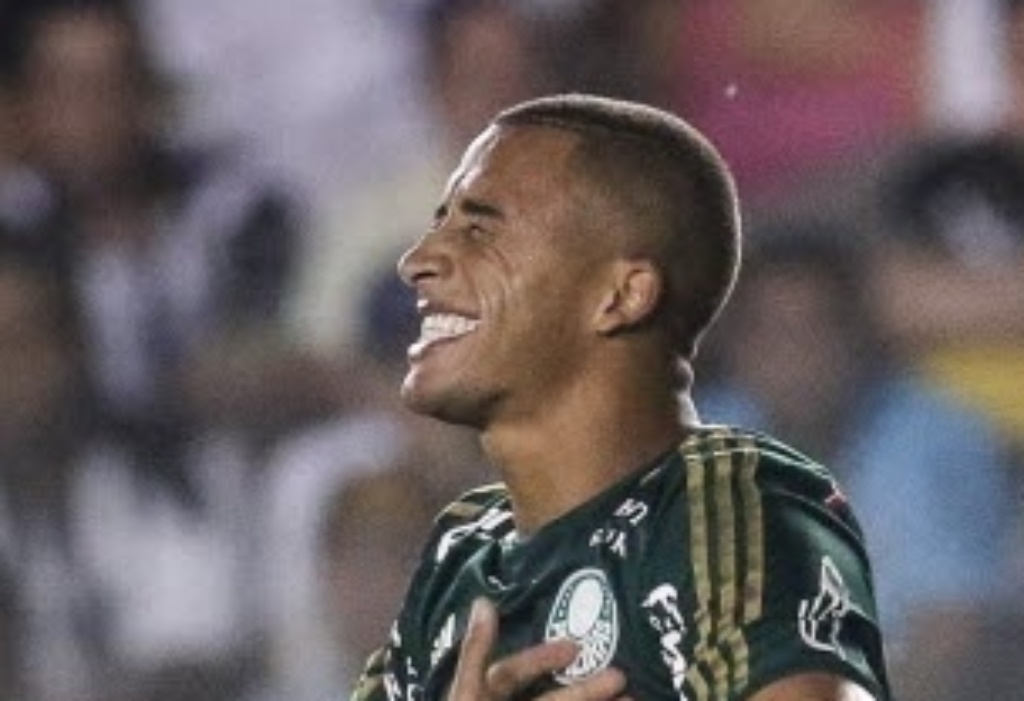 Victor Hugo comemora gol do Palmeiras contra o Santos pelo Campeonato Paulista - Ricardo Nogueira/Folhapress