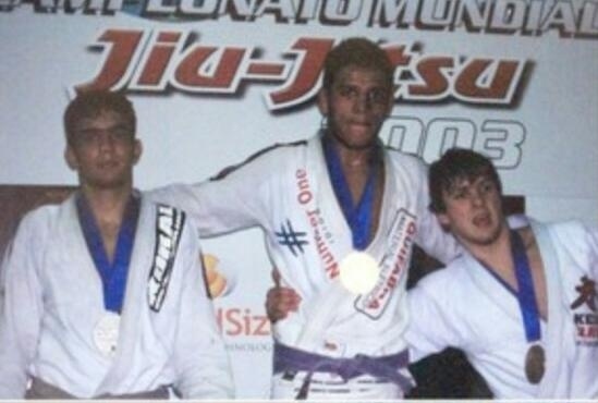 Tanto nos treinos, vencendo alunos mais graduados, quanto em competições, Rafael se destacou no jiu-jítsu - Arquivo Pessoal