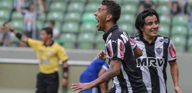 Marcos Rocha é um alvo dos clubes portugueses para a temporada 2015/2016 - Bruno Cantini/Clube Atlético Mineiro