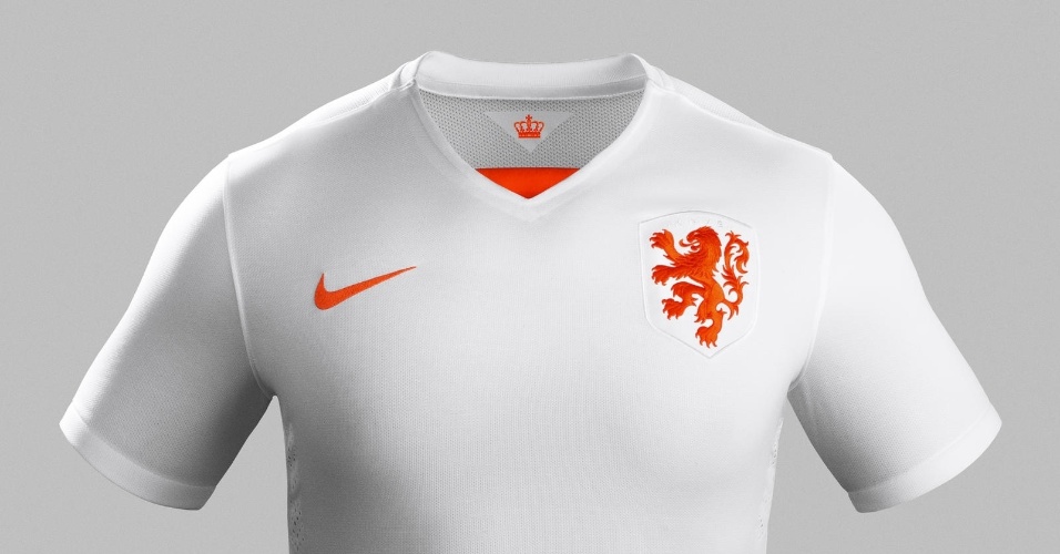Nike divulga imagens do novo uniforme da seleção holandesa