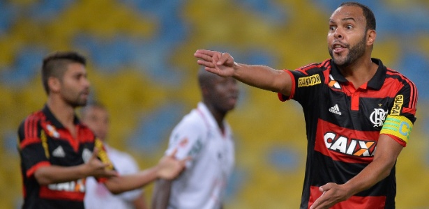 Alecsandro marcou um dos gols do Flamengo na vitória por 2 a 1 sobre o Bangu - Pedro Martins/AGIF