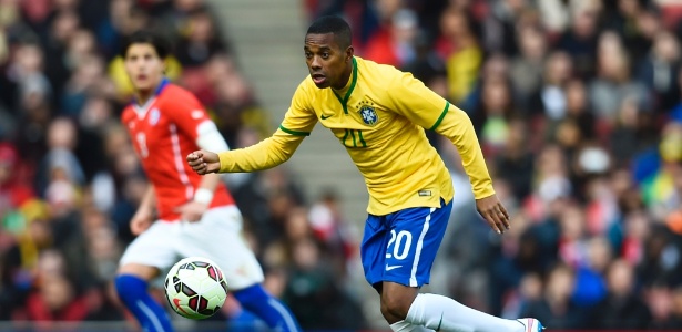 Robinho chegará à marca de 100 partidas pela seleção brasileira - Dylan Martinez/Reuters