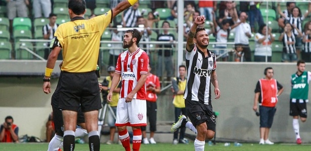 Carlos quebrou o jejum de nove jogos com dois gols diante do Villa Nova - Bruno Cantini/Clube Atlético Mineiro