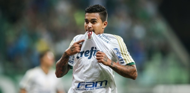 Dudu comemora gol do Palmeiras contra o Mogi Mirim - Julia Chequer/Folhapress