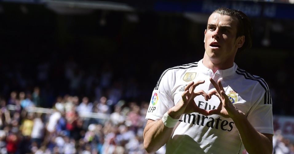 05.abr.2015 - Gareth Bale comemora após abrir o placar para o Real Madrid contra o Granada pelo Campeonato Espanhol