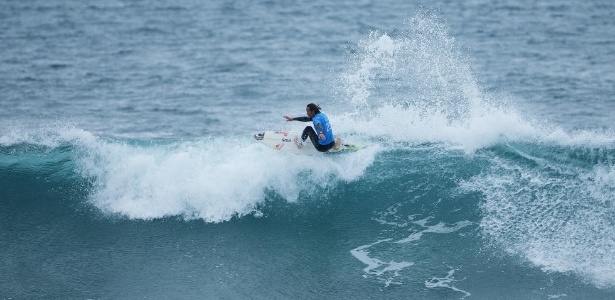 Sul-africano Jordy Smith é um dos surfistas garantidos nas quartas de final - WSL/Kelly Cestari