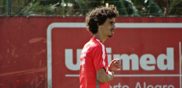 Meia-atacante foi substituído no segundo tempo em jogo contra o Sport, em Recife - Jeremias Wernek/UOL