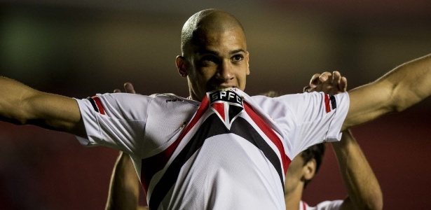 Dória marcou dois gols na rápida passagem de 18 partidas pelo São Paulo - Adriano Vizoni/Folhapress