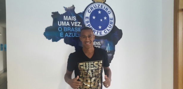 Jogador de 28 anos chega para reforçar elenco do atual campeão brasileiro - Cruzeiro/Divulgação