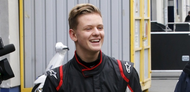Aos 16 anos, Mick Schumacher não disputou nenhuma outra categoria de monoposto - FABRIZIO BENSCH/Reuters