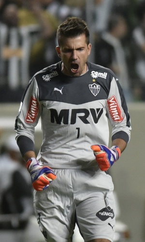 Victor vibra com o gol marcado pelo Atlético-MG no confronto com o Santa Fe, na Libertadores