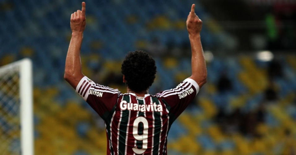 Fred celebra gol marcado no clássico entre Fluminense e Botafogo, válido pela semifinal do Campeonato Carioca