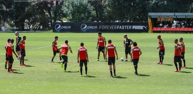 Atividades leves marcaram os treinos do Atlético-MG antes do clássico com o Cruzeiro - Bruno Cantini/Atlético-MG