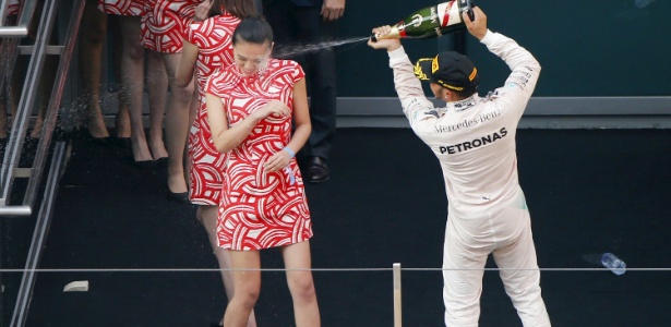 Imprensa inglesa criticou o piloto da Mercedes após celebração na China - CARLOS BARRIA/Reuters