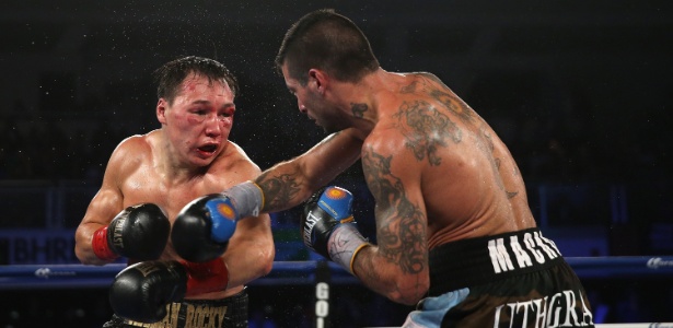 Com o rosto desfigurado, Provodnikov é atingido por Matthysse e acaba derrotado por pontos - Alex Menendez/Getty Images/AFP 